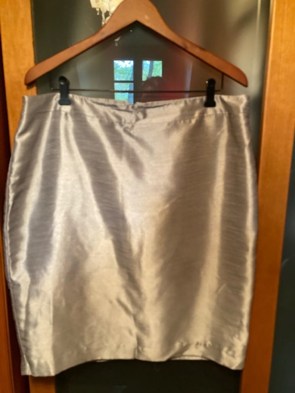 Silver pencil skirt